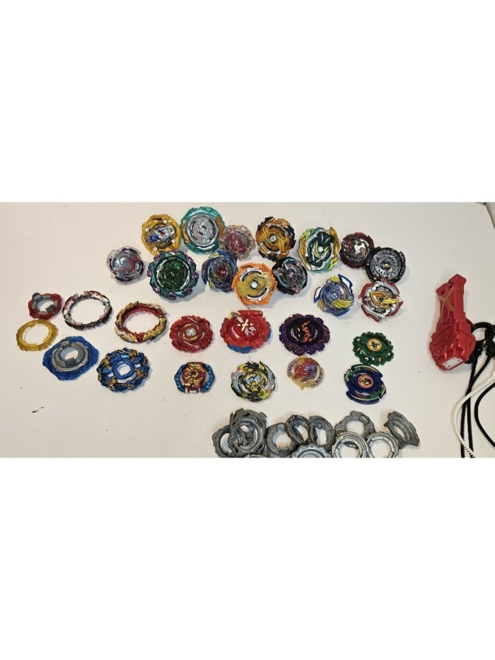 Lot of Beyblades 14 Complete / 8 Faces & Accessories Vietnam Tomy * Read *